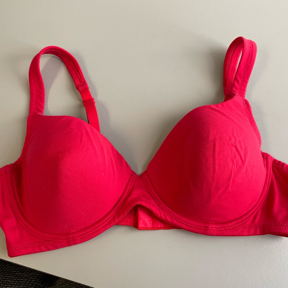 Body by Victoria, size 34 C $10